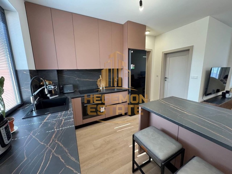 Продава 3-СТАЕН, град Варна, к.к. Св.Св. Константин и Елена • 277000 € / 541764.91 лв. • 91157292 1