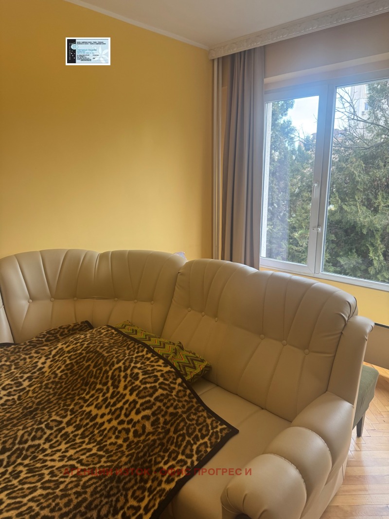 Продава 3-СТАЕН, гр. София, Мусагеница, снимка 2 - Апартаменти - 53538513