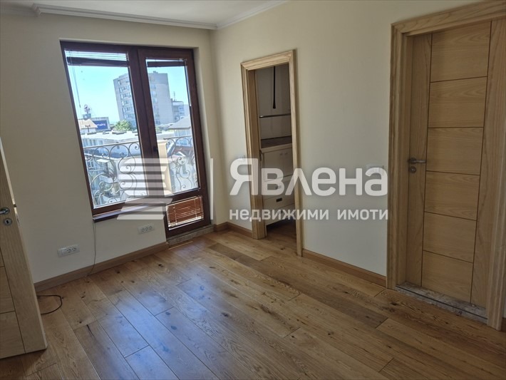 En venta  3 dormitorios Varna , VINS-Cherven ploshtad , 281 metros cuadrados | 36394170 - imagen [11]