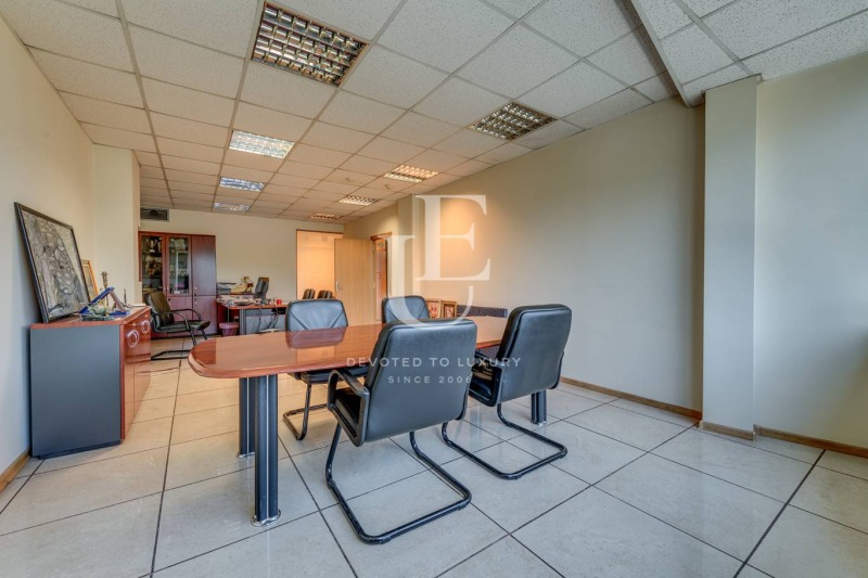 In vendita  Ufficio Sofia , Tsentar , 151 mq | 44226690