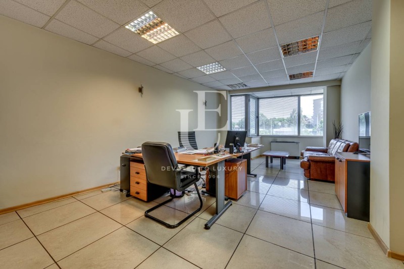 In vendita  Ufficio Sofia , Tsentar , 151 mq | 44226690 - Immagine [2]