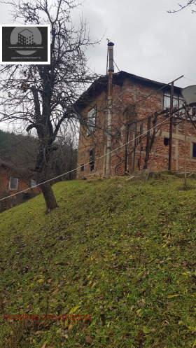 Casa Saparevo, regiunea Kyustendil 1