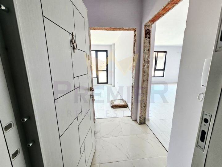 Продава 2-СТАЕН, гр. Варна, Левски 1, снимка 2 - Апартаменти - 53950143