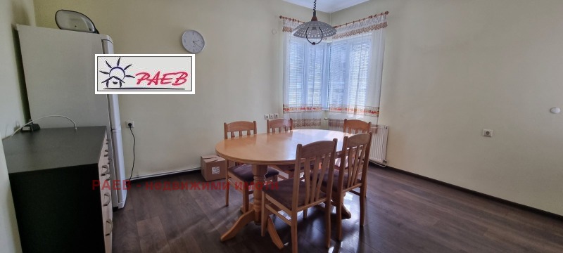 Продава  3-стаен град Русе , Център , 97 кв.м | 22079672 - изображение [3]