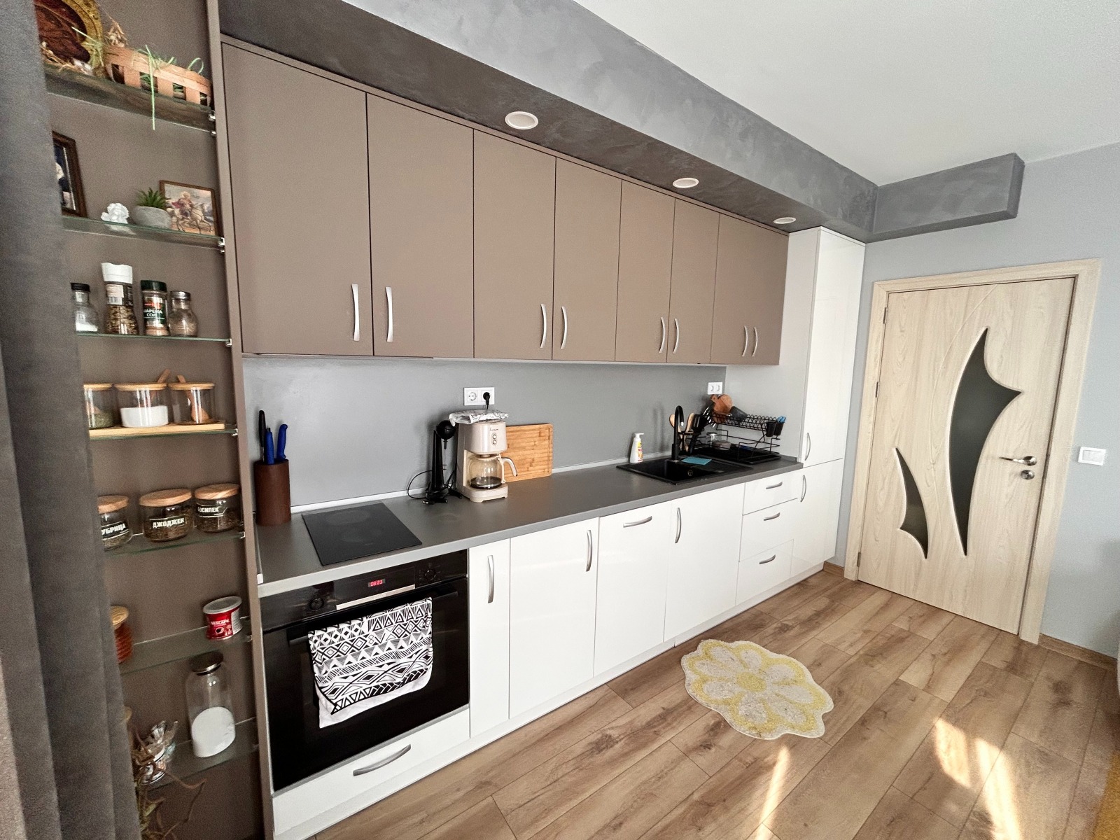 Продава 3-СТАЕН, гр. Варна, м-т Пчелина, снимка 2 - Апартаменти - 54213430