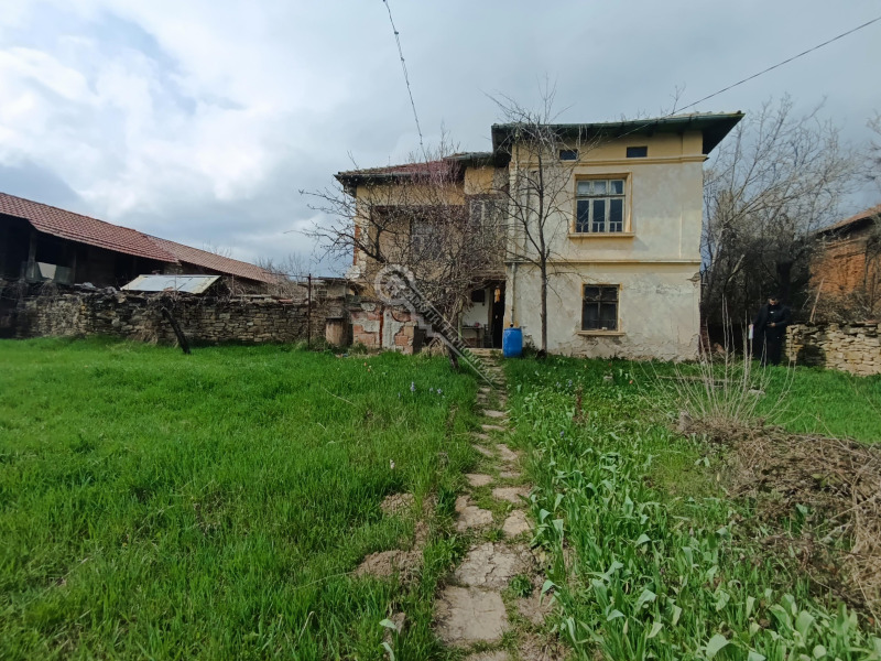 Продава КЪЩА в област Габрово, с. Славейково - 144 кв.м / 37 000 € » 72 365.71 лв., ИМОТИ ТЪРНОВГРАД