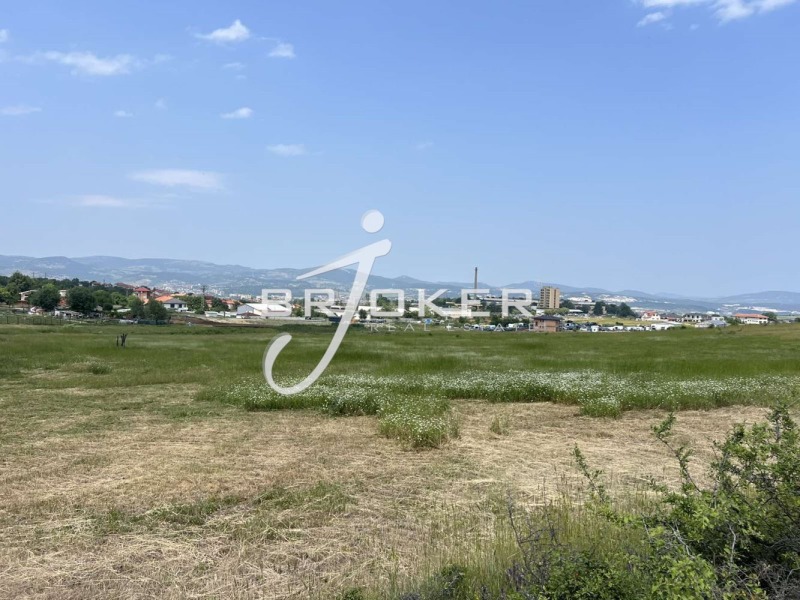 Продава ПАРЦЕЛ в област Кърджали, с. Опълченско - 4490 кв.м / 130 471 € » 255 179.10 лв., БРОКЕР ЖОКЕР
