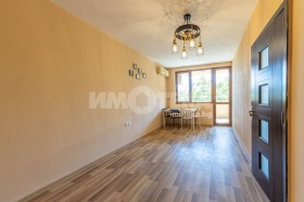 3-стаен град Варна, Левски 1