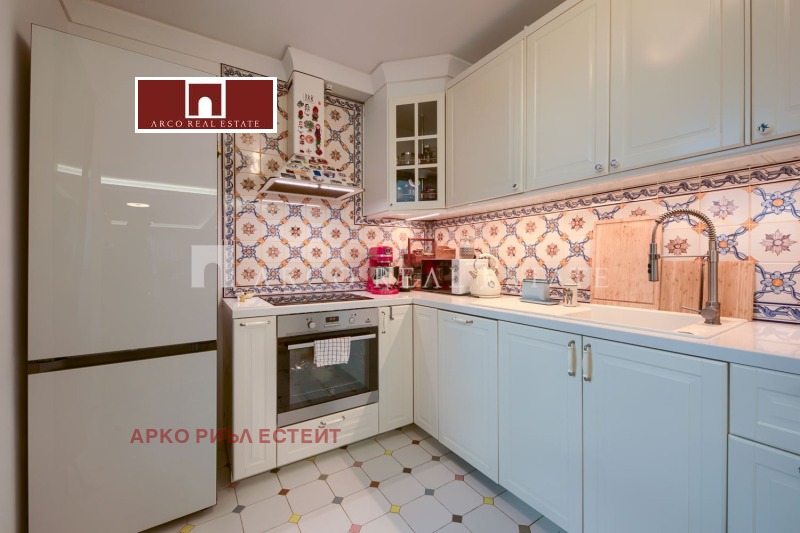 Προς πώληση  3 υπνοδωμάτια Σοφηια , Λοζενετσ , 250 τ.μ | 11749210 - εικόνα [8]