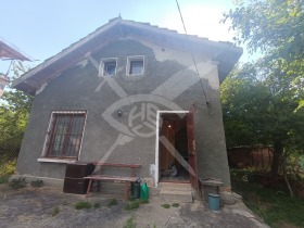 Hus Vakarel, region Sofia 4