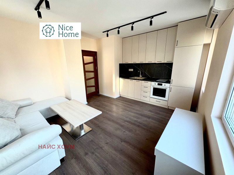 Продава 3-СТАЕН, гр. София, Редута