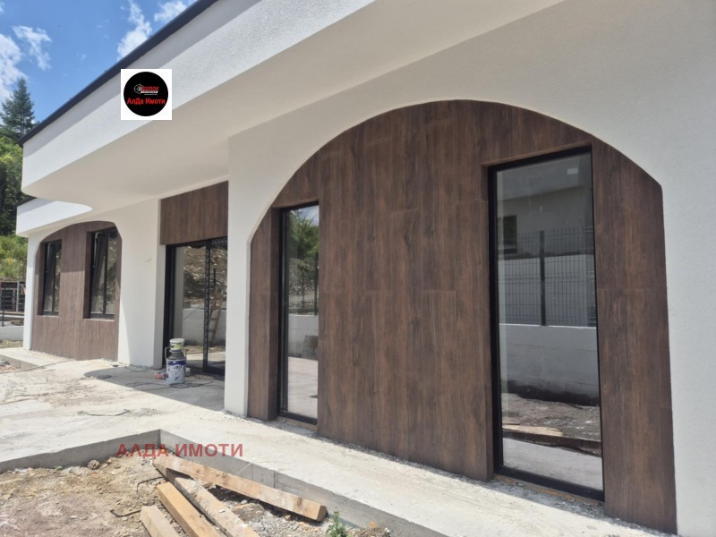 De vânzare  Casa Sofia , m-t Detsci grad , 233 mp | 49728964 - imagine [2]
