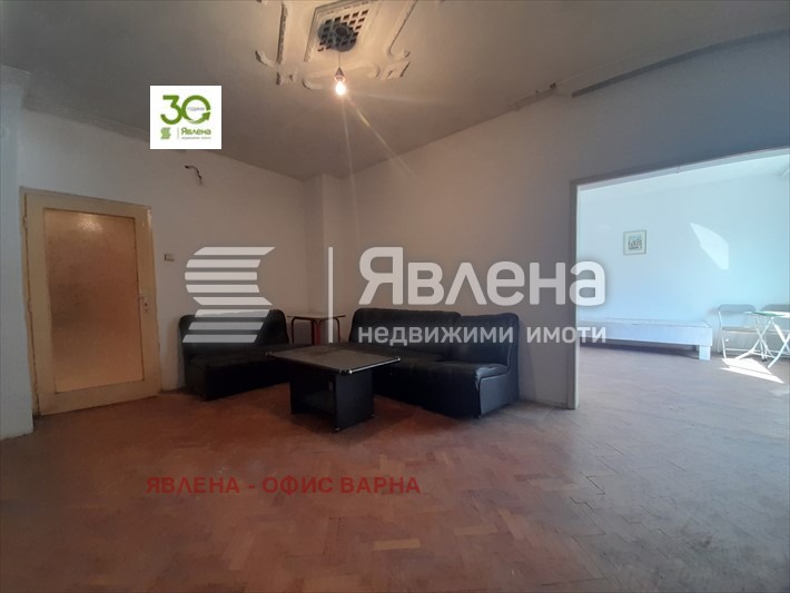 Продава 3-СТАЕН, гр. Варна, Колхозен пазар, снимка 1 - Aпартаменти - 47429266