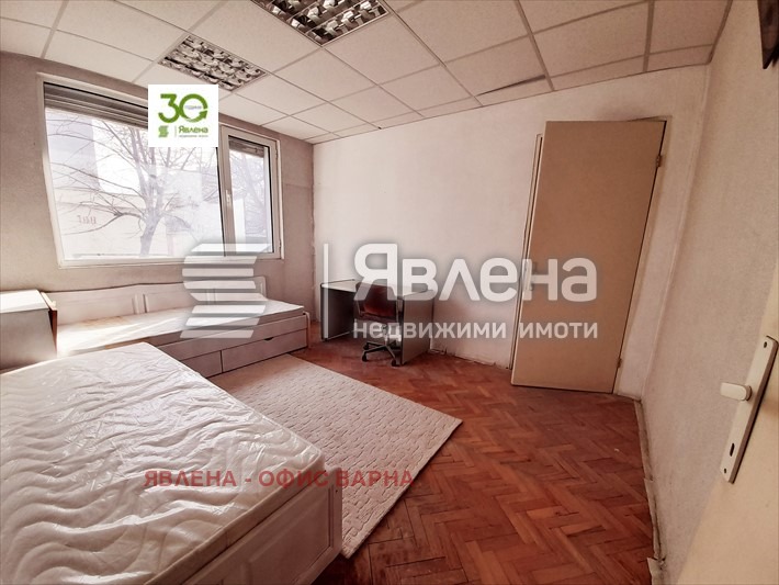 Продава 3-СТАЕН, гр. Варна, Колхозен пазар, снимка 2 - Aпартаменти - 47429266