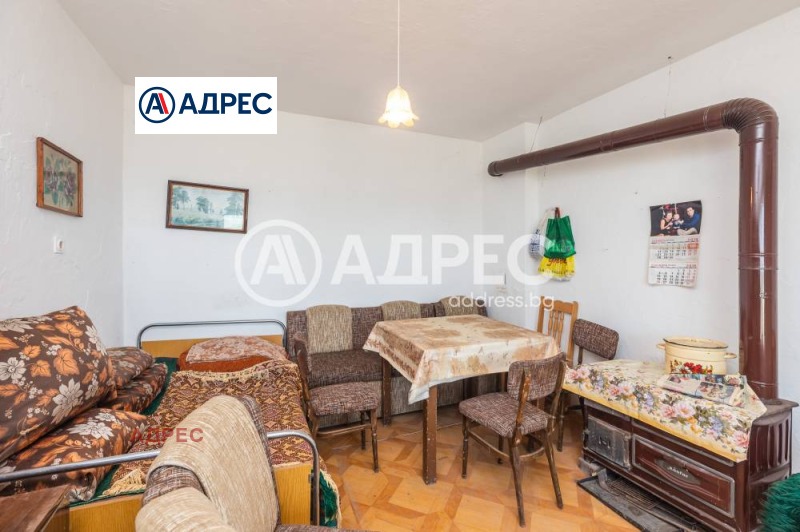 Na sprzedaż  Dom region Warny , Bliznaci , 100 mkw | 51388710 - obraz [4]