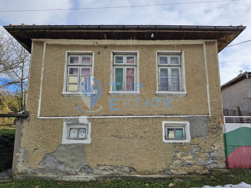 Продава КЪЩА в област Велико Търново, с. Ново градище - 90 кв.м / 10 737.13 € » 21 000 лв., ТОП ЕСТЕЙТ