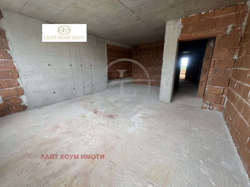 À venda  2 quartos Plovdiv , Trakiia , 104 m² | 63542040 - imagem [2]