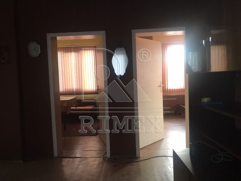 En venta  Piso de la casa región Plovdiv , Stamboliyski , 184 metros cuadrados | 88088259 - imagen [2]