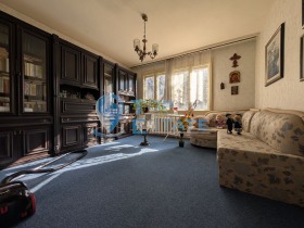 Piano della casa Gorna Oriahovitsa, regione Veliko Tarnovo