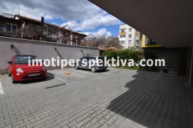 Parkplatz Kjutschuk Parisch, Plowdiw 1