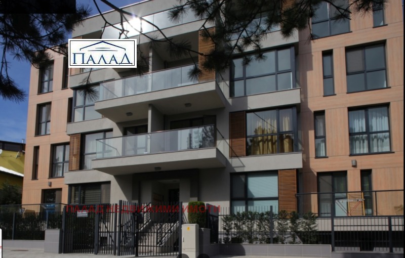 Продава 3-СТАЕН, гр. Варна, Бриз, снимка 1 - Aпартаменти - 48877684