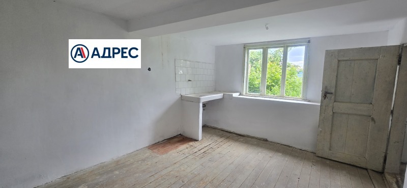 À venda  Casa região Shumen , Tcherni vrah , 100 m² | 29989798 - imagem [3]
