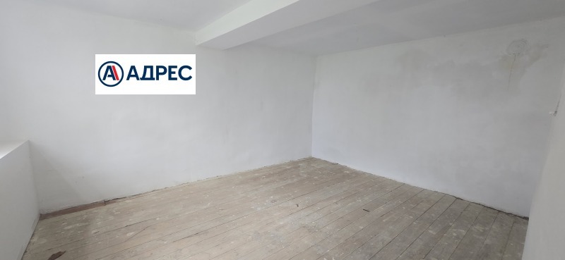 À venda  Casa região Shumen , Tcherni vrah , 100 m² | 29989798 - imagem [2]