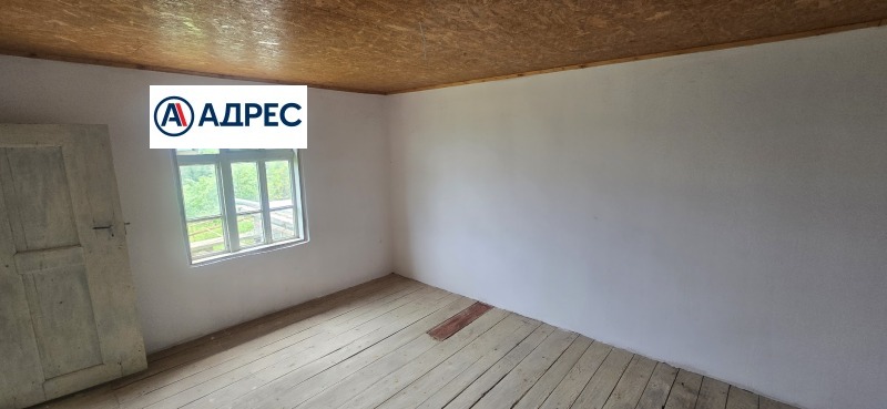 À venda  Casa região Shumen , Tcherni vrah , 100 m² | 29989798 - imagem [9]