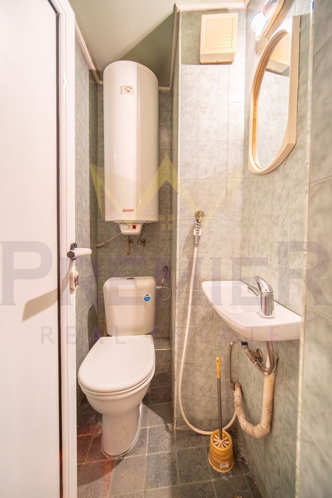 Продава 4-СТАЕН, гр. Варна, Център, снимка 8 - Апартаменти - 54149983