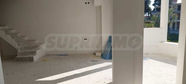 Продава КЪЩА, Извън страната, област Извън страната, снимка 2 - Къщи - 54846387