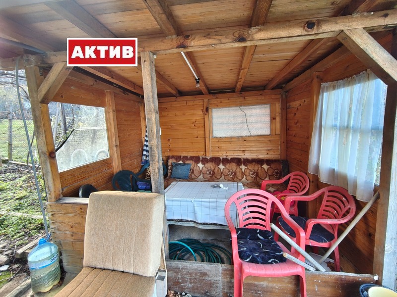 Продава ВИЛА, гр. Търговище, Вилна зона, снимка 4 - Вили - 52741077