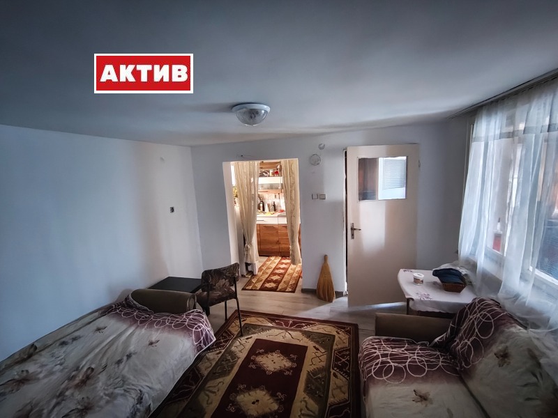 Продава ВИЛА, гр. Търговище, Вилна зона, снимка 9 - Вили - 52741077