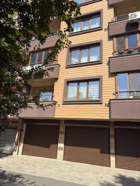 1 sypialnia Bratja Miladinowi, Burgas