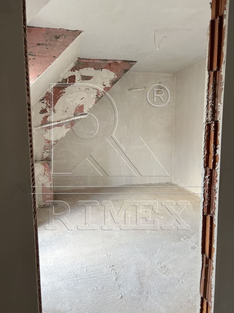 For Sale  1 bedroom Plovdiv , Tsentar , 70 sq.m | 95836756 - image [2]