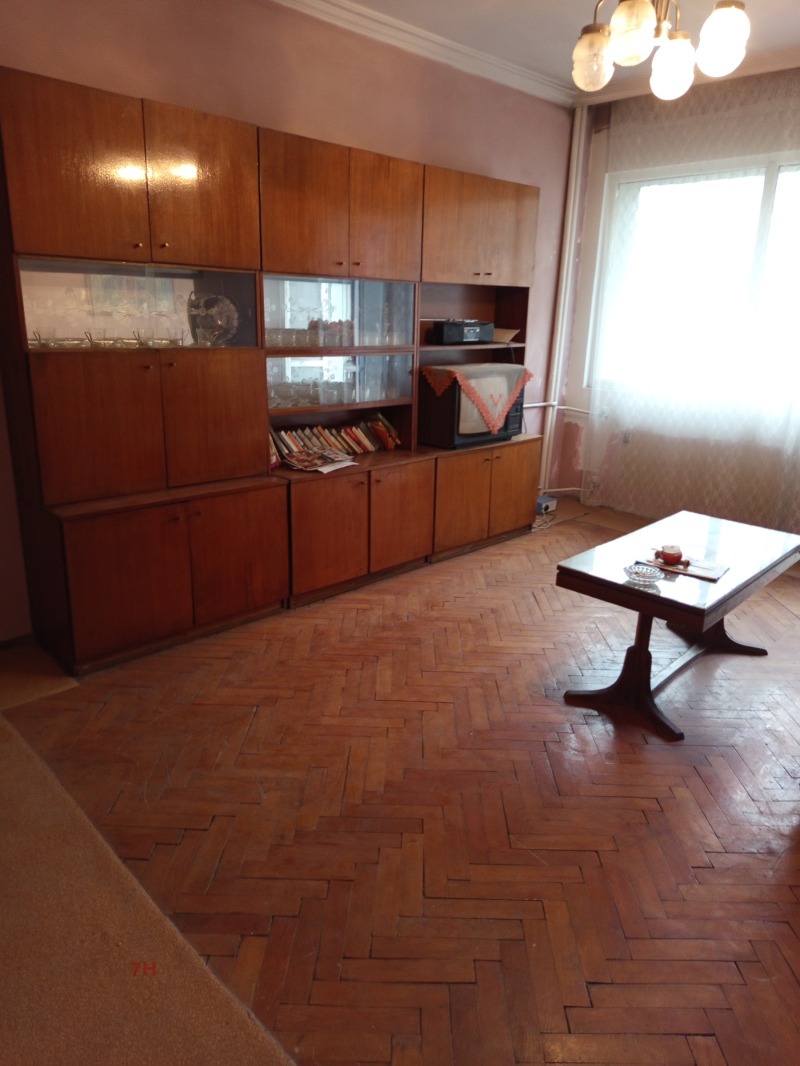 Продава 3-СТАЕН, гр. Перник, Център