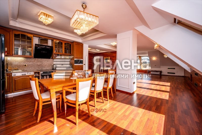 Продава МНОГОСТАЕН, гр. София, Бояна, снимка 2 - Апартаменти - 56264254