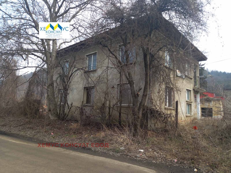 Продава  Къща област Ловеч , гр. Троян , 240 кв.м | 21393895