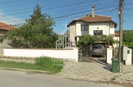 Продава КЪЩА, с. Николово, област Русе