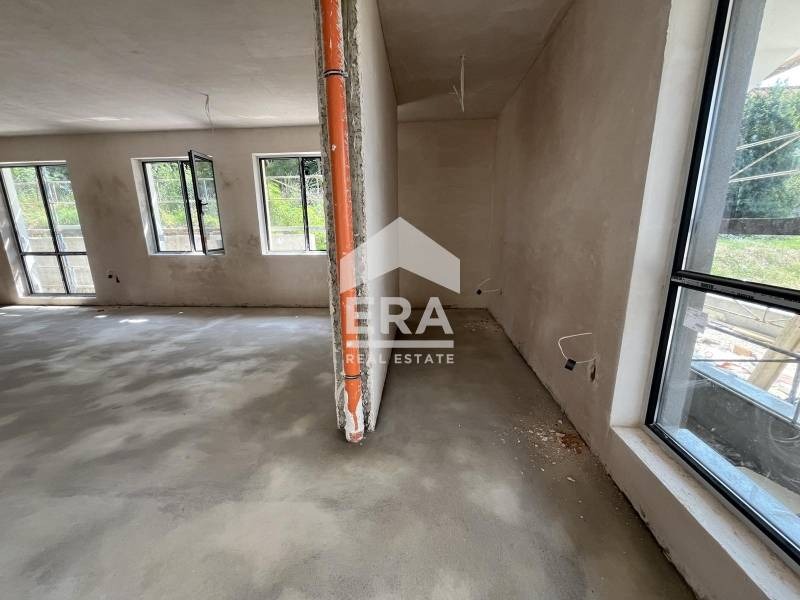 Продава МАГАЗИН, гр. Варна, Кайсиева градина, снимка 4 - Магазини - 55359013