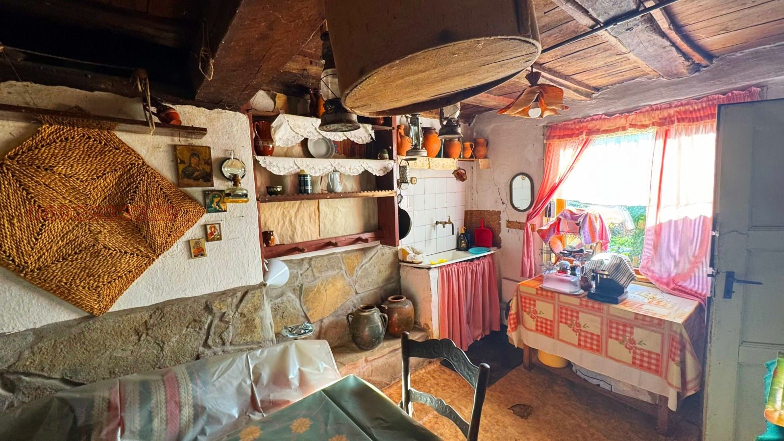 Продава КЪЩА, с. Кръвеник, област Габрово, снимка 15 - Къщи - 55778848