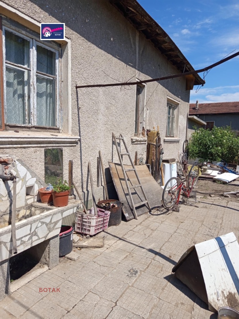 Продава КЪЩА в област Пазарджик, гр. Септември - 90 кв.м / 61 355 € » 119 999.95 лв., БОТАК