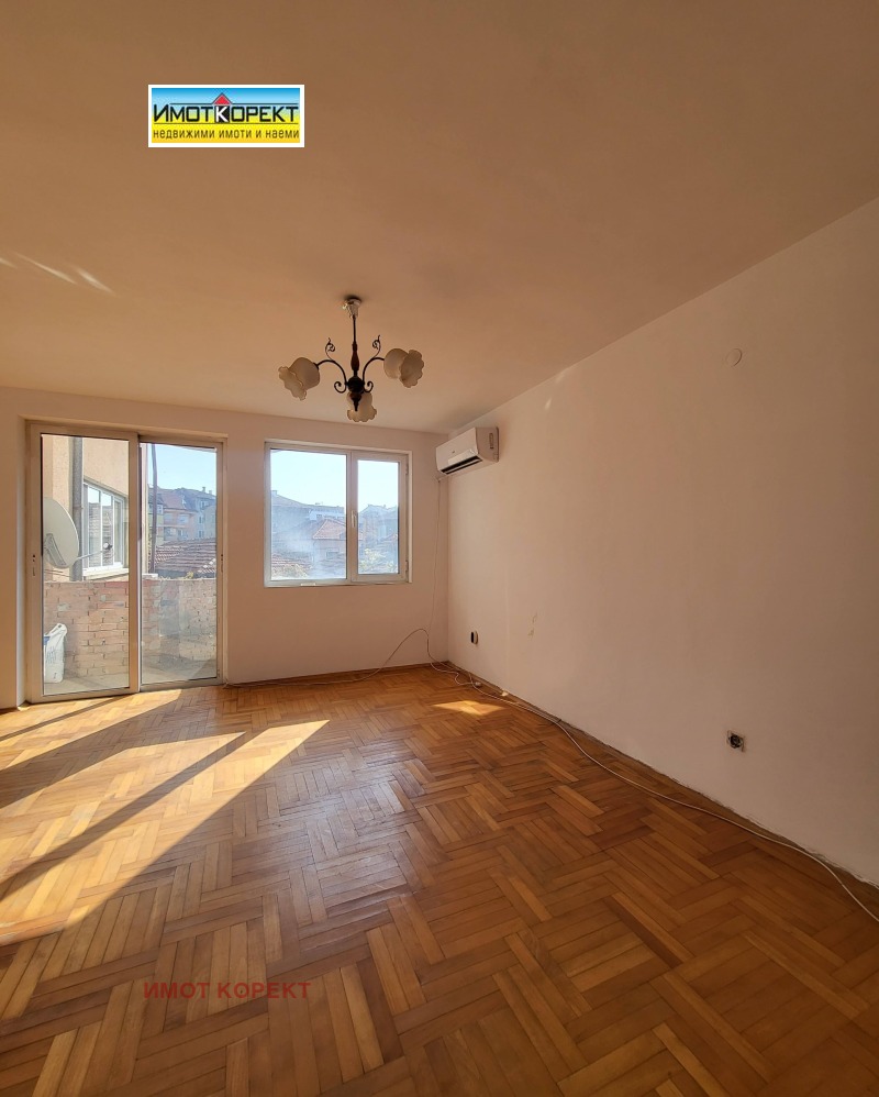 Till salu  2 sovrum Pazardjik , Centar , 124 kvm | 44757075 - bild [7]