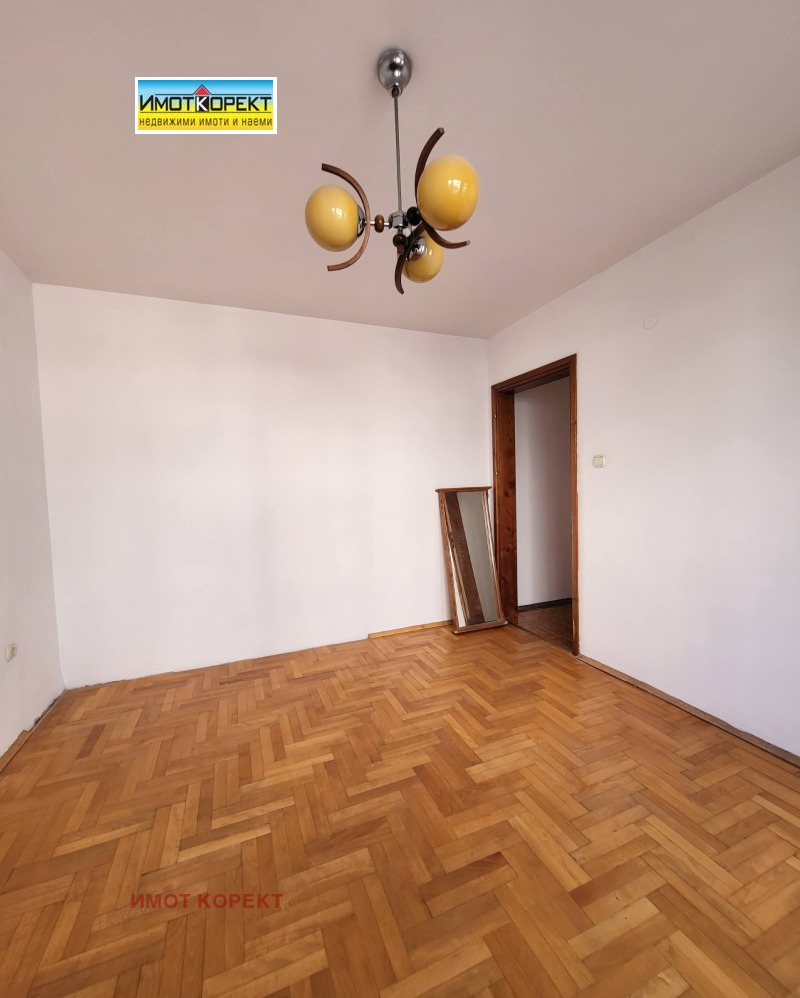 Till salu  2 sovrum Pazardjik , Centar , 124 kvm | 44757075 - bild [9]