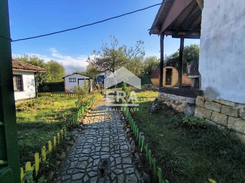 Продава КЪЩА, с. Изгрев, област Сливен, снимка 4 - Къщи - 54279019