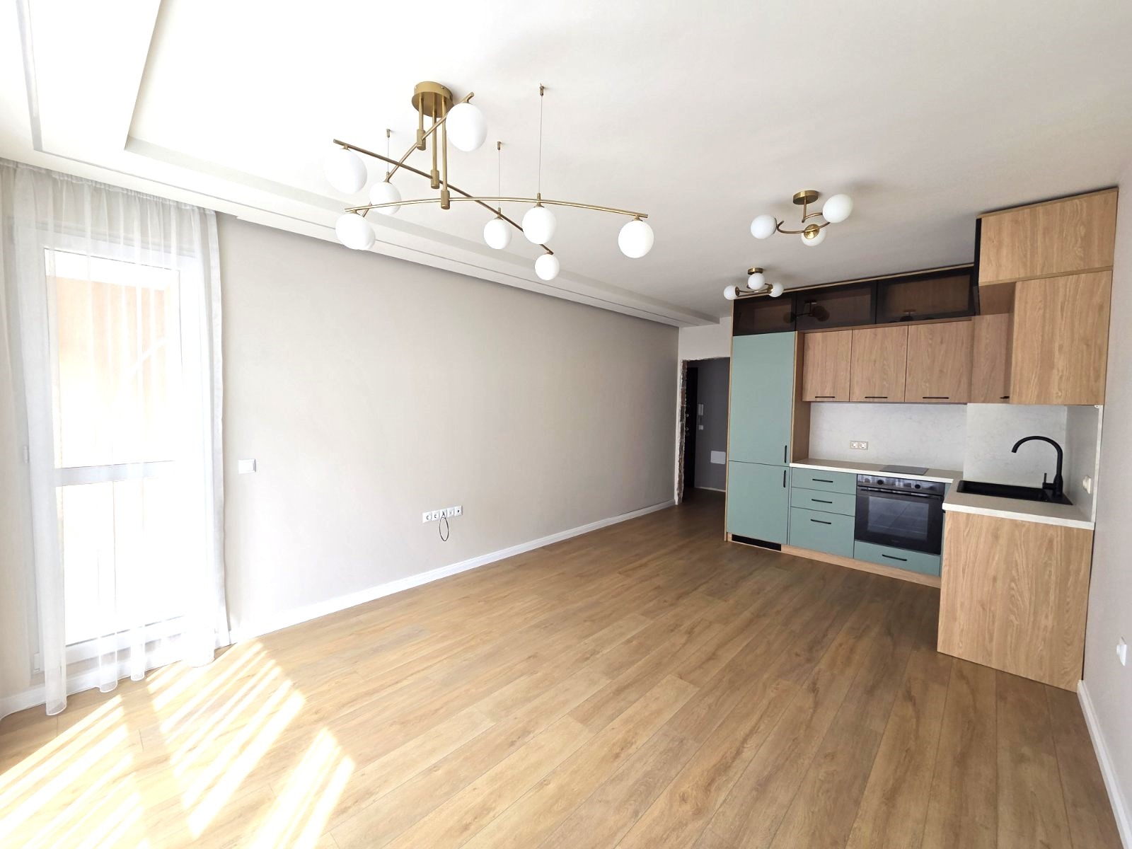 Продава 2-СТАЕН, гр. Бургас, област Бургас, снимка 2 - Апартаменти - 53975914