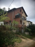 Продава КЪЩА, област София, гр. Момин проход • 150000 € / 293374.50 лв. • 14001805 10