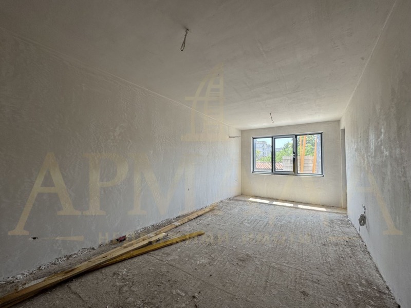 In vendita  1 camera da letto Plovdiv , Hristo Smirnenski , 73 mq | 85188215