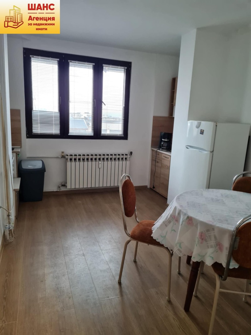 Продава  3-стаен град Плевен , Широк център , 86 кв.м | 40525522