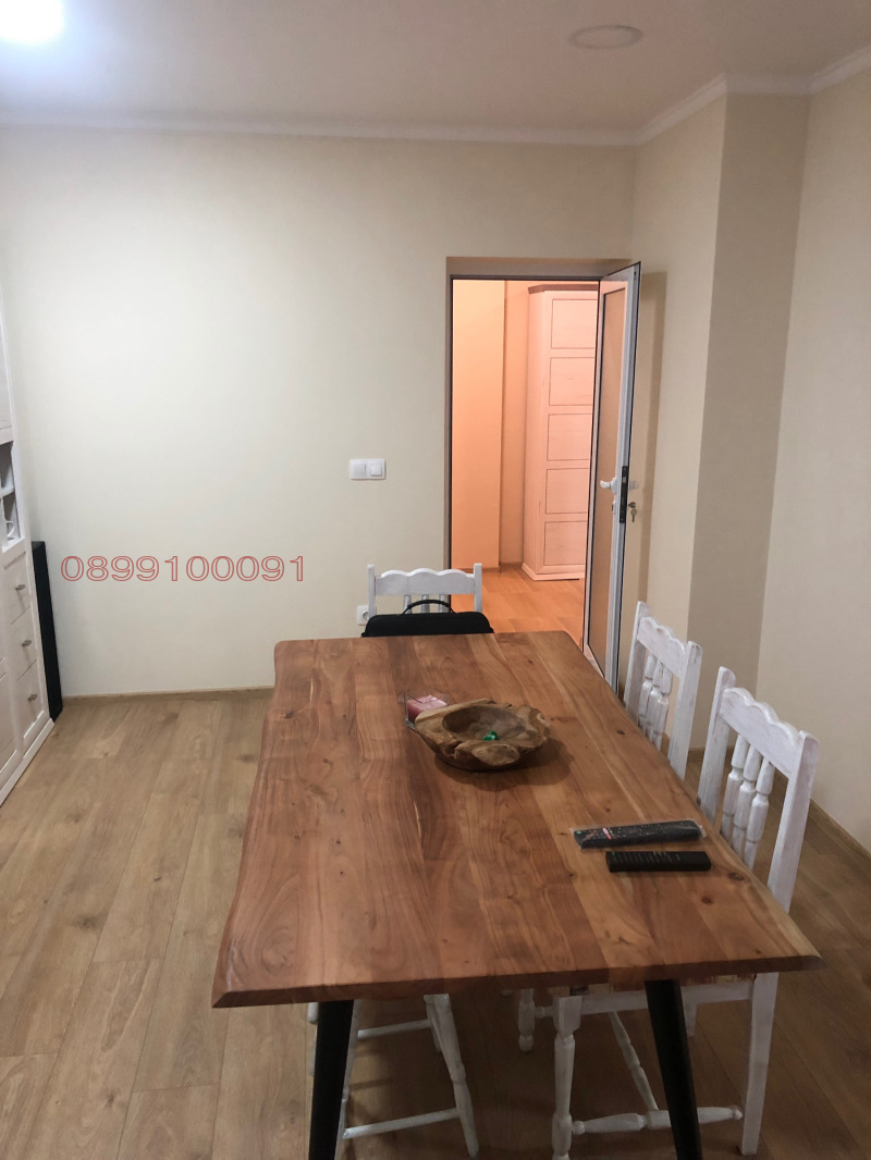 Продава МНОГОСТАЕН, гр. Силистра, Център, снимка 11 - Апартаменти - 52782191