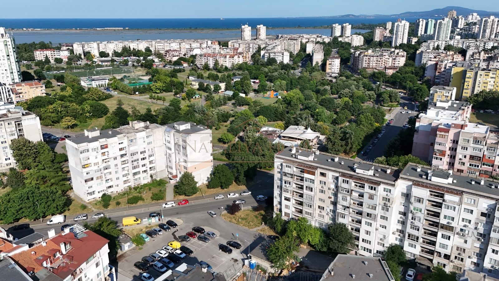 Продава 4-СТАЕН, гр. Бургас, Изгрев, снимка 11 - Апартаменти - 54463688